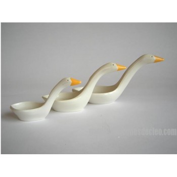 Vintage Avon nesting geese goose measuring spoons