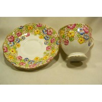 picture-Royal-Albert-Bone-China-cup-saucer-3
