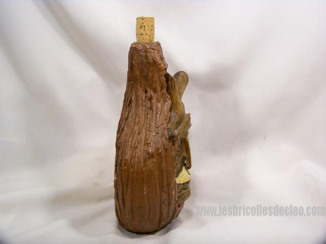Jug Bottle Collectible Man Face Carved Resin | Les Bricolles de Cleo fr.