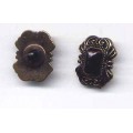 Plastic Buttons Black Gold Antique Shank D4116