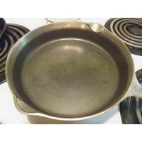 image-T-EATON-CO-LTD-poêle-fonte-No9-plaquée-nickel-6