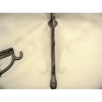 picture-wall-hanging-brackets-wrought-iron-3