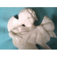 picture-wall-hanging-white-ceramic-angel-2