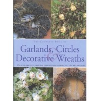 picture-complete-book-garlands-circles-wreaths-2