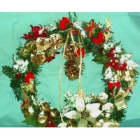 picture-handcrafted-Christmas-wreath-2
