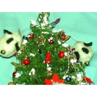 picture-handcrafted-lighted-mini-christmas-tree-3