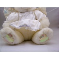 image-ange-peluche-animal-rembouré-robe-blanche-ailes-7