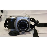 HP PhotoSmart 850 4MP Digital Camera w/ 8x